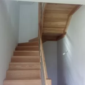 schody samonosne jesionowe 2 drewniane sawood uslugi stolarskie racula zielona gora 09